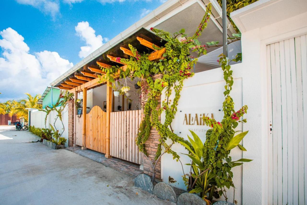 Alaika Maafushi Hotell Exteriör bild