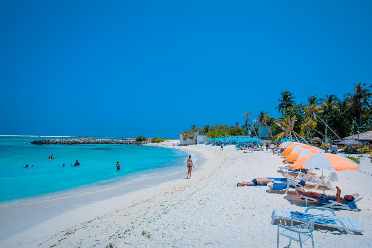 Alaika Maafushi Hotell Exteriör bild